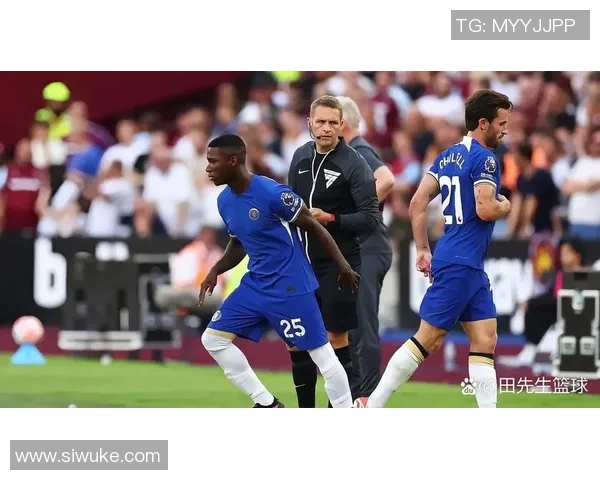 深圳网球队战术解析：如何在比赛中提升团队协作与个人表现